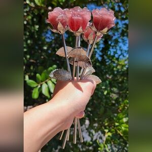 NEW 9" STRAWBERRY QUARTZ ROSES ON METAL STEMS